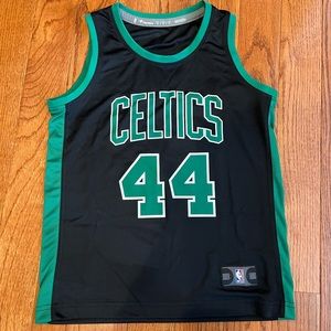NWOT Boston Celtics Replica Jersey - Youth M